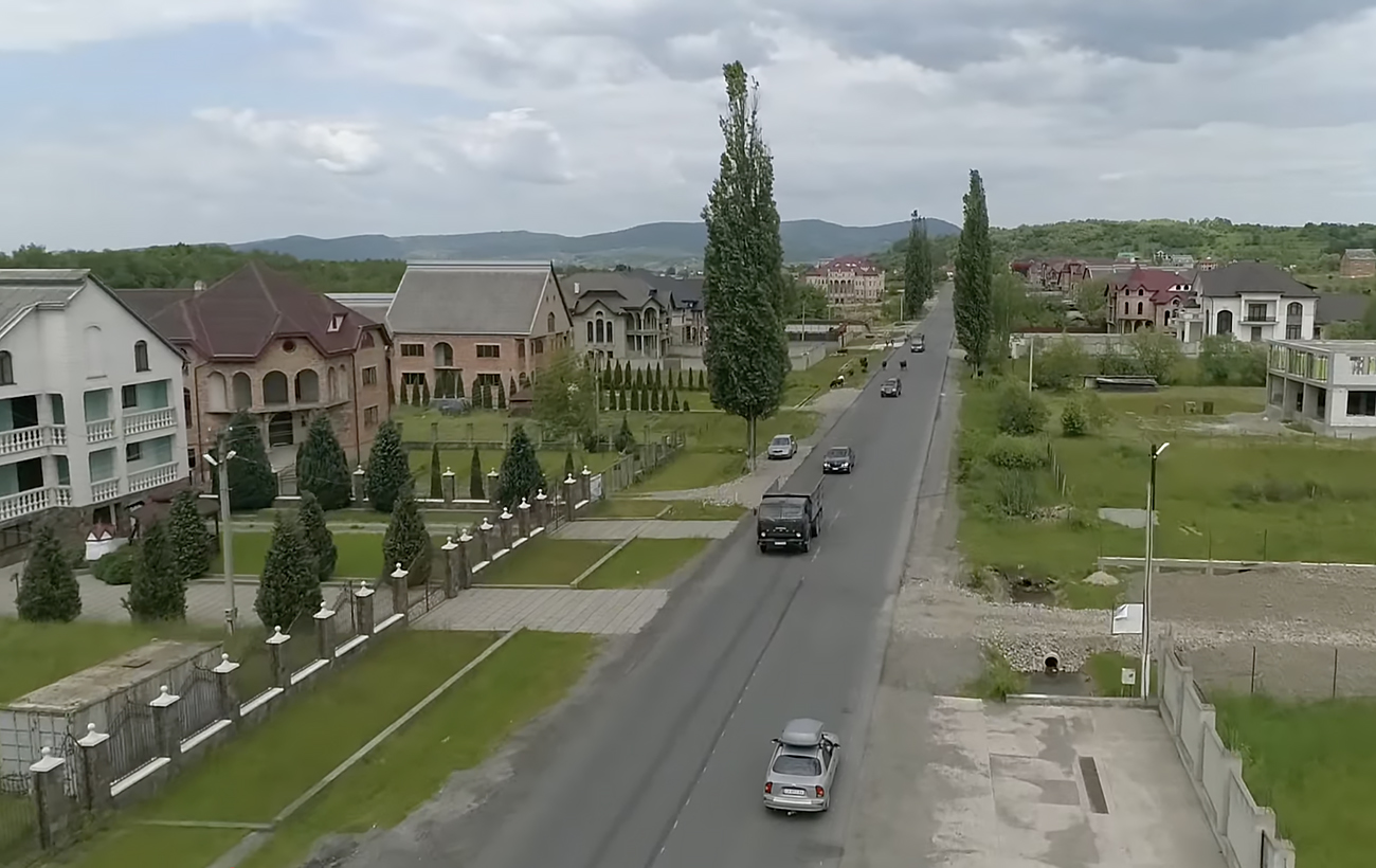 Нижня Апша: як "Українське Монако" стало найбагатшим селом у країні